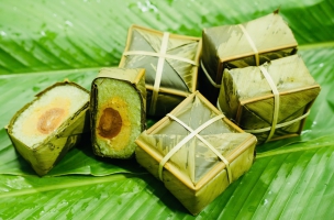 Bánh chưng trứng muối đậu xanh - Từ nông sản việt đến kinh tế tuần hoàn